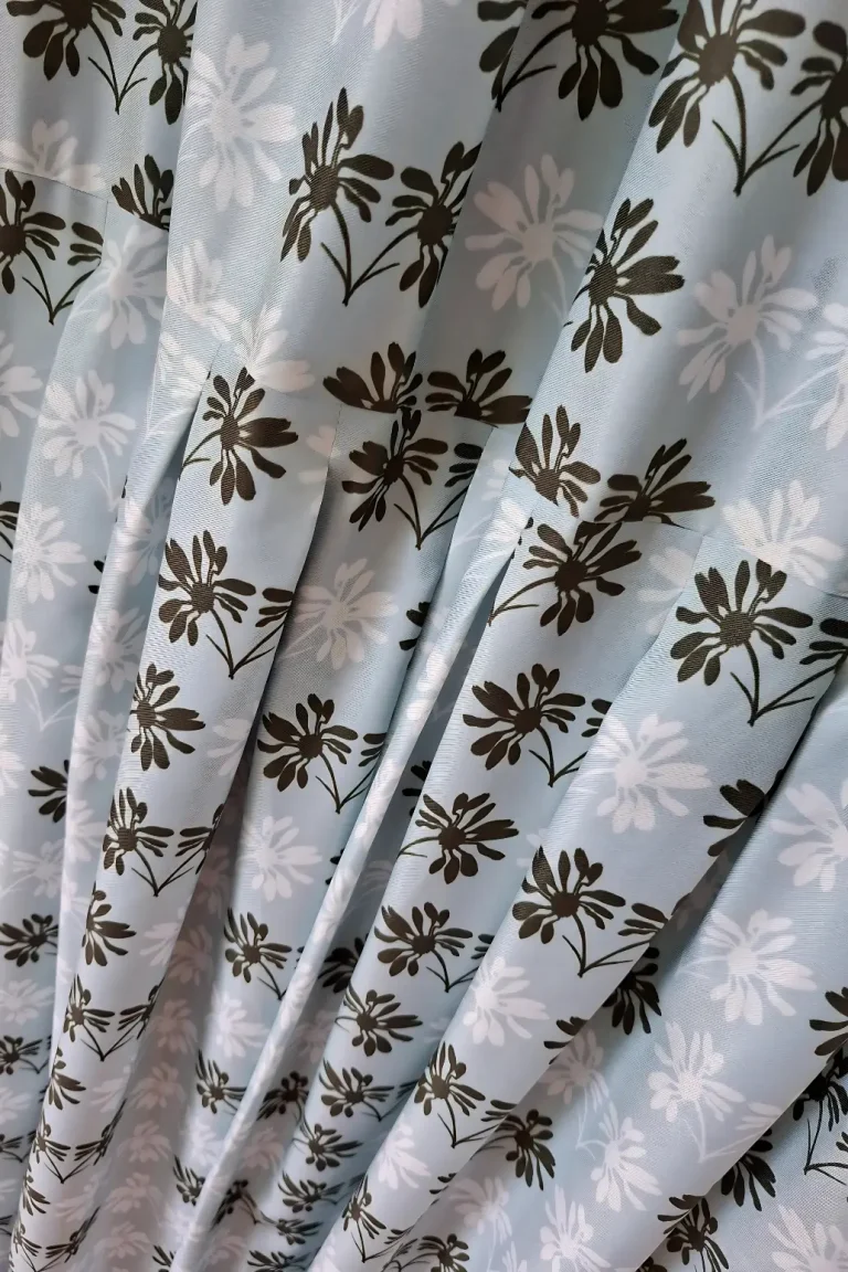 aletta - light blue detail 2